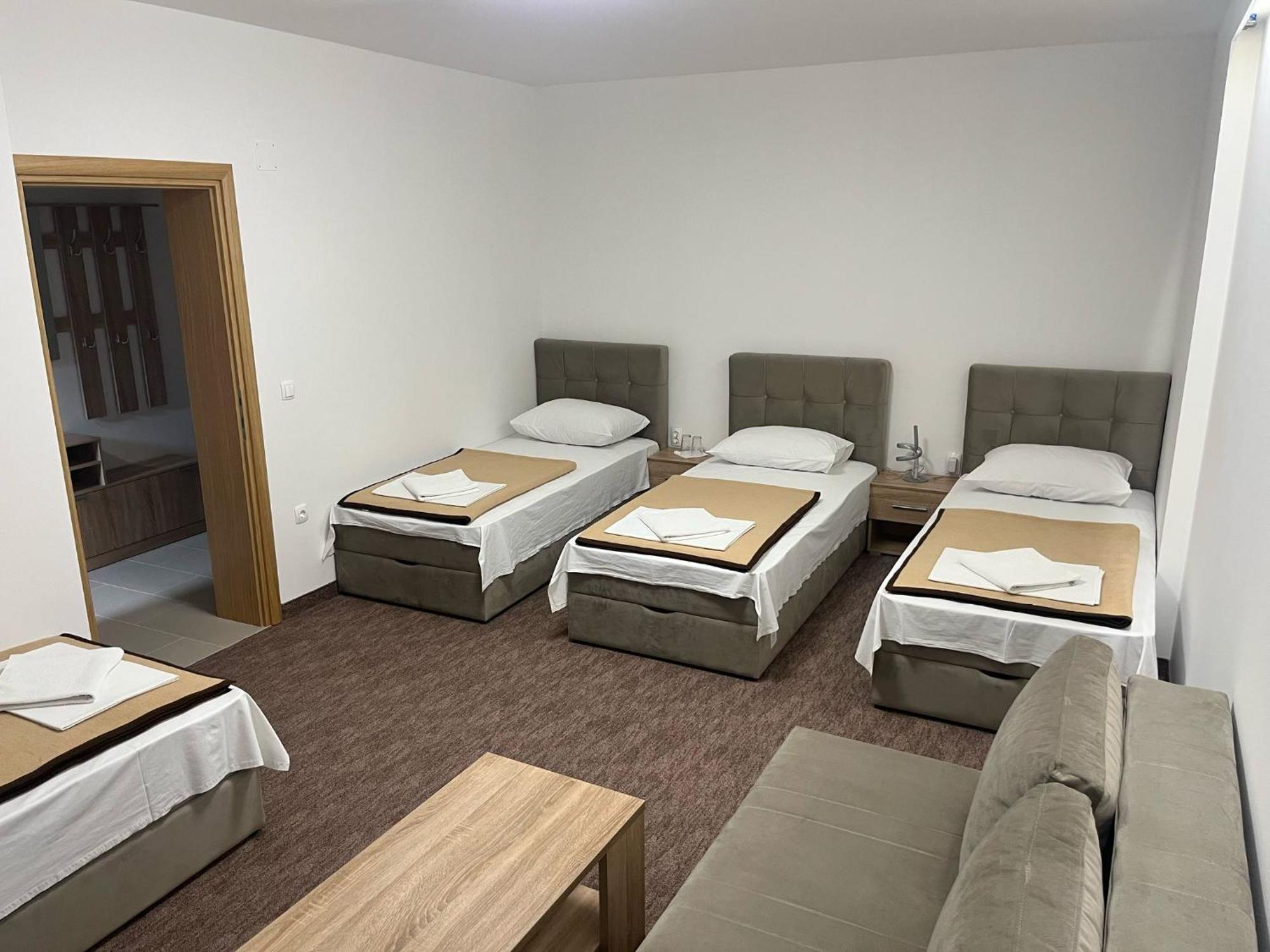 Motel Aura Mostar Exterior photo